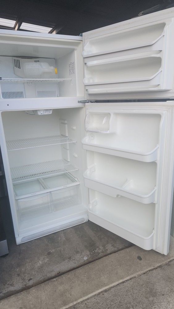 Frigidaire Refrigerator