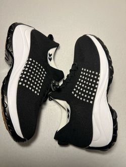 Comfort Wear Women’s 40 (8.5) Black/White Plantar Fasciitis Shoes Orthopedic Slip-on Sneakers Arch Support