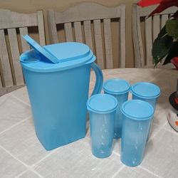 TUPPERWARE 