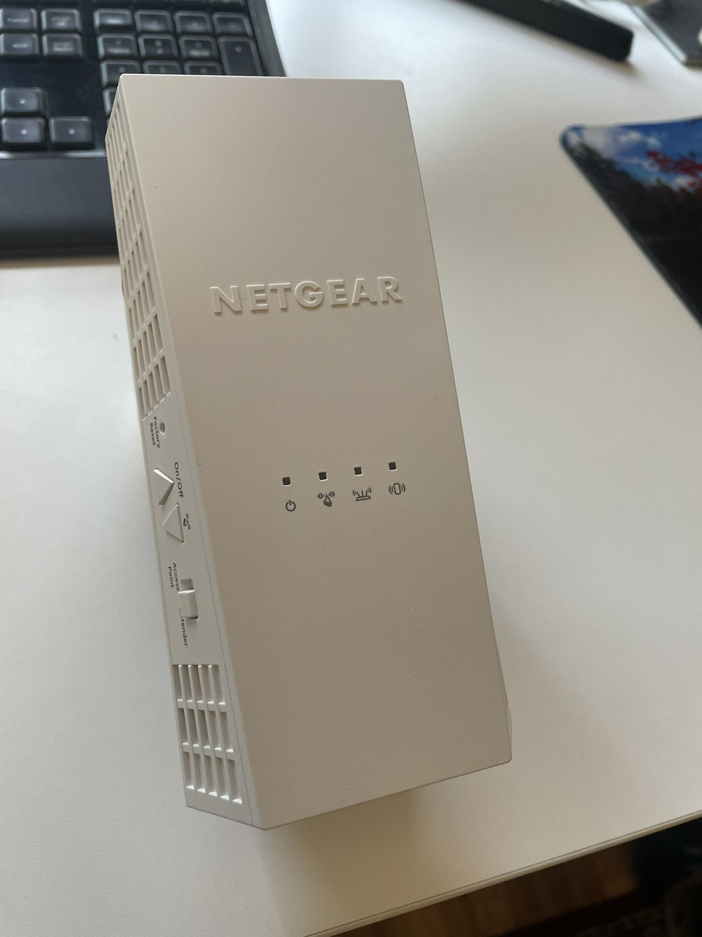 WiFi Mesh Range Extender- NETGEAR