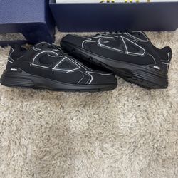 Dior B30