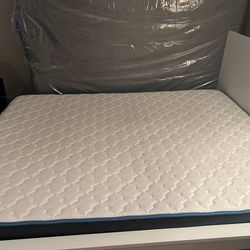 Queen firm mattress in seaport (Boston)