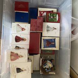 Christmas Ornaments (Hallmark - Barbie) 