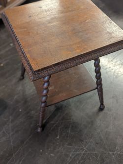 Square 2 Tier Accent Table