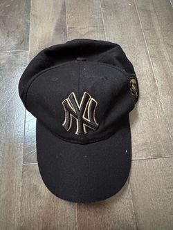 New York Yankees MLB Black & Tan Baseball Cap Hat Worn twice only