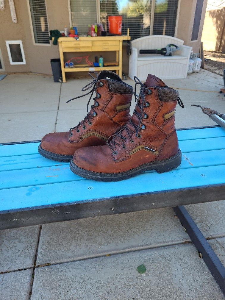 Men's Size 9 Red Wing Dynaforce Steel Toe Boot