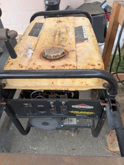 Briggs & Stratton EXL8000 Portable Generator