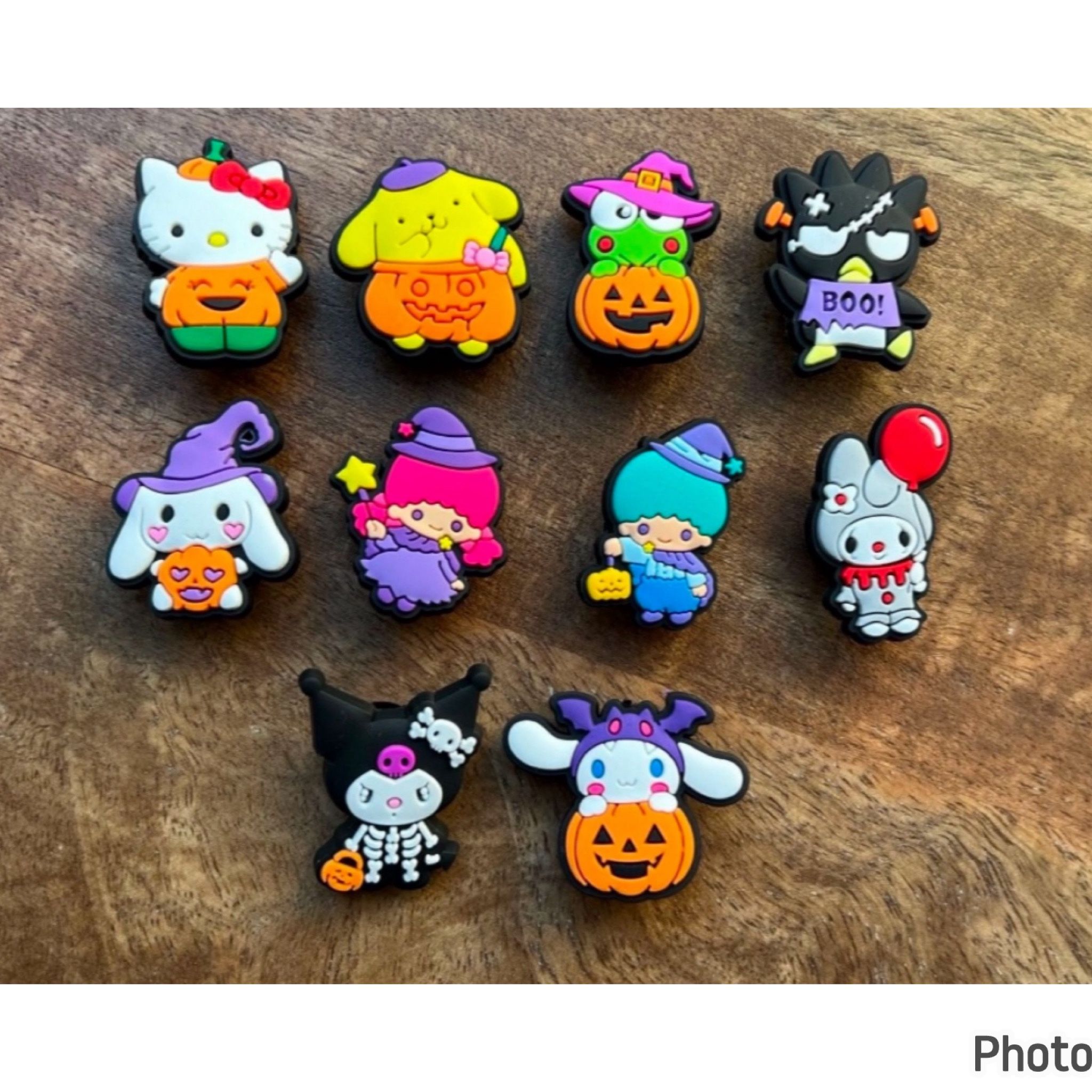 Halloween Hello Kitty, Croc Charms Bundle