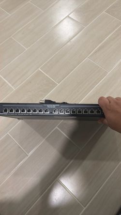 Crestron Poe+16 port switch