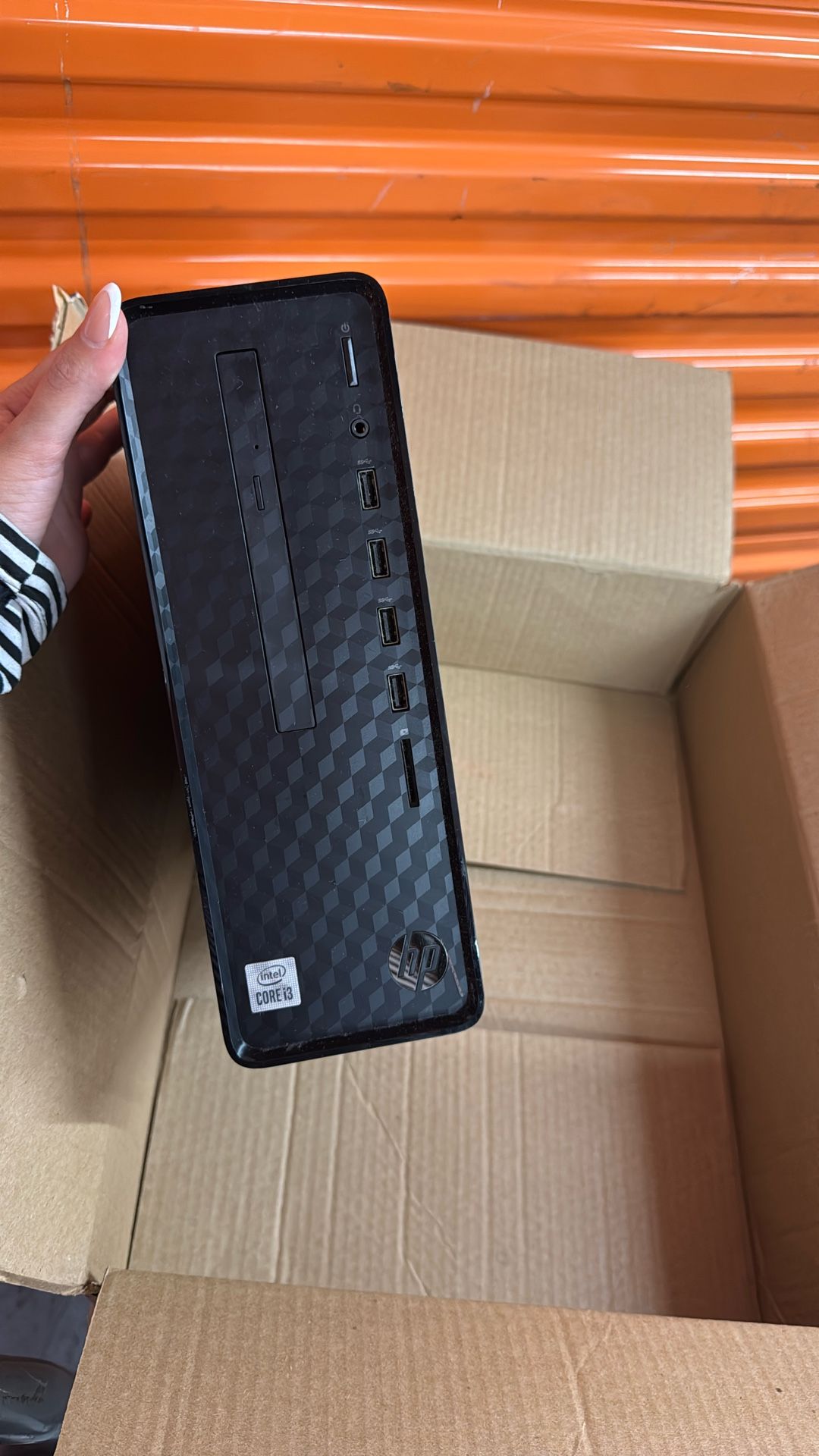 HP Desktop Intel Core I3 256gb