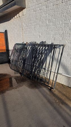 11 ft iron side gate