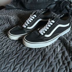Old Skool Vans (11.5 Wore 1-7 Times)