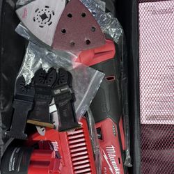 Milwaukee Fuel M12 Multitool 