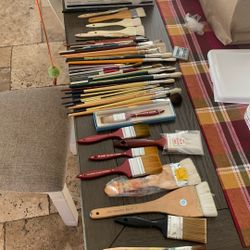 Art Supplies Brushes & Gallery Color Pencils All For One Price 