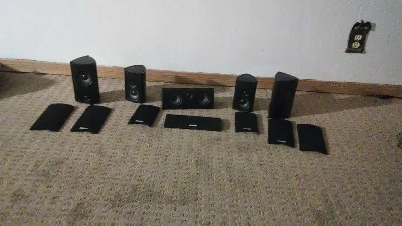 Polk audio 5 piece surround shelf speakers w grills