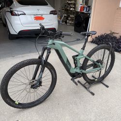 2022 CUBE Stereo Hybrid Carbon Full-Suspension E-Mountain Bike