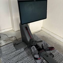 Peloton Row 