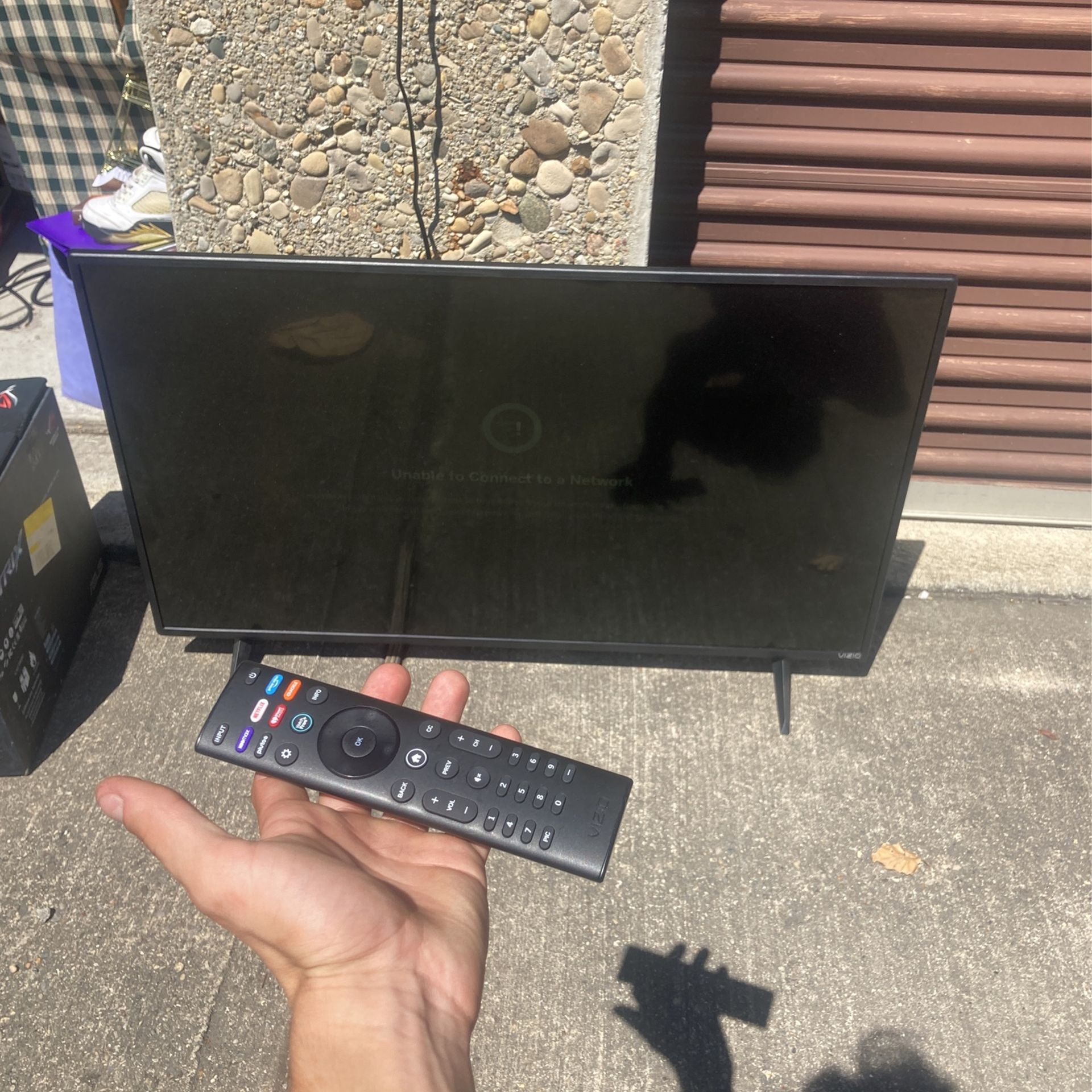 Vizio Sound bar And 43 Inch Tv