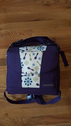 Munchkin portable travel booster seat BRAND NEW