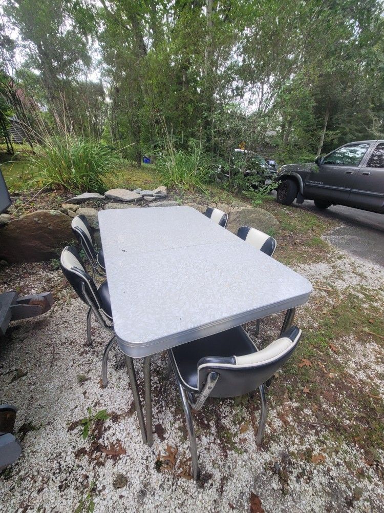 1950's Formica And Chrome Table W/6 Chairs