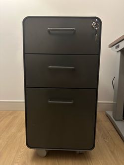 3-Drawer Locking Mobile Filing Cabinet w/ Key