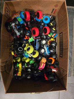 Free hot wheels big and medium