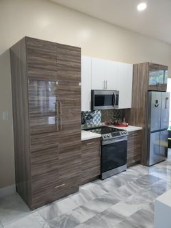 Custon Kitchen Cabinets And Vanityn