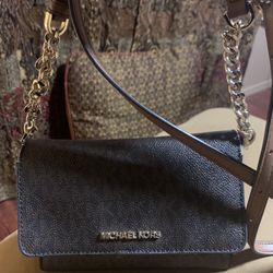 Michael Kors Cross Body Chain Wallet Purse 