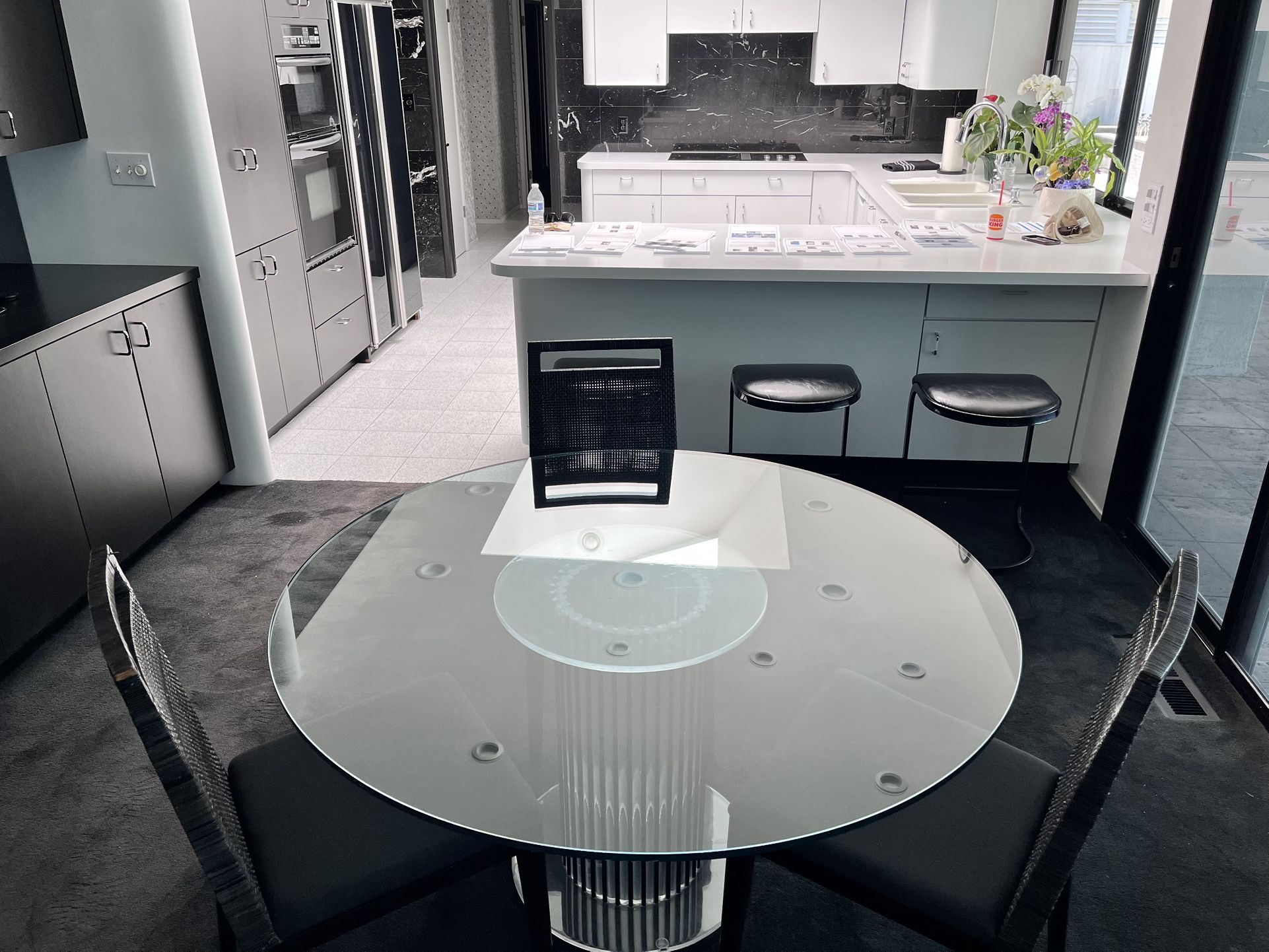 Round Glass Dining Table