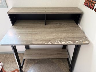 Desk, mat & chairs
