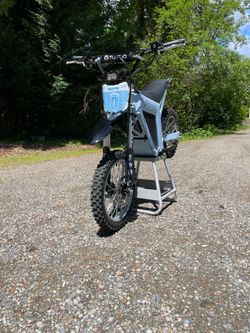 Tuttio glacier blue edition