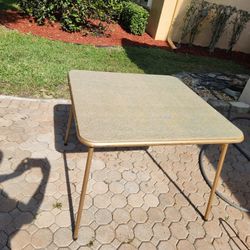 foldable table (small 
