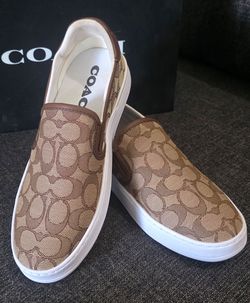 Coach shoes like new