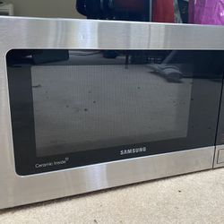 Samsung 1.1 Cu Ft Tabletop Microwave 