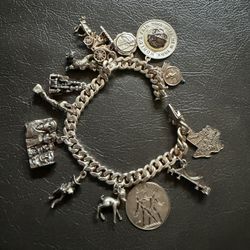 Vintage Sliver sterling Charm Bracelet 