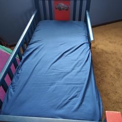 Red & Blue twin wood bed