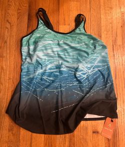 Size large swim top and shorts