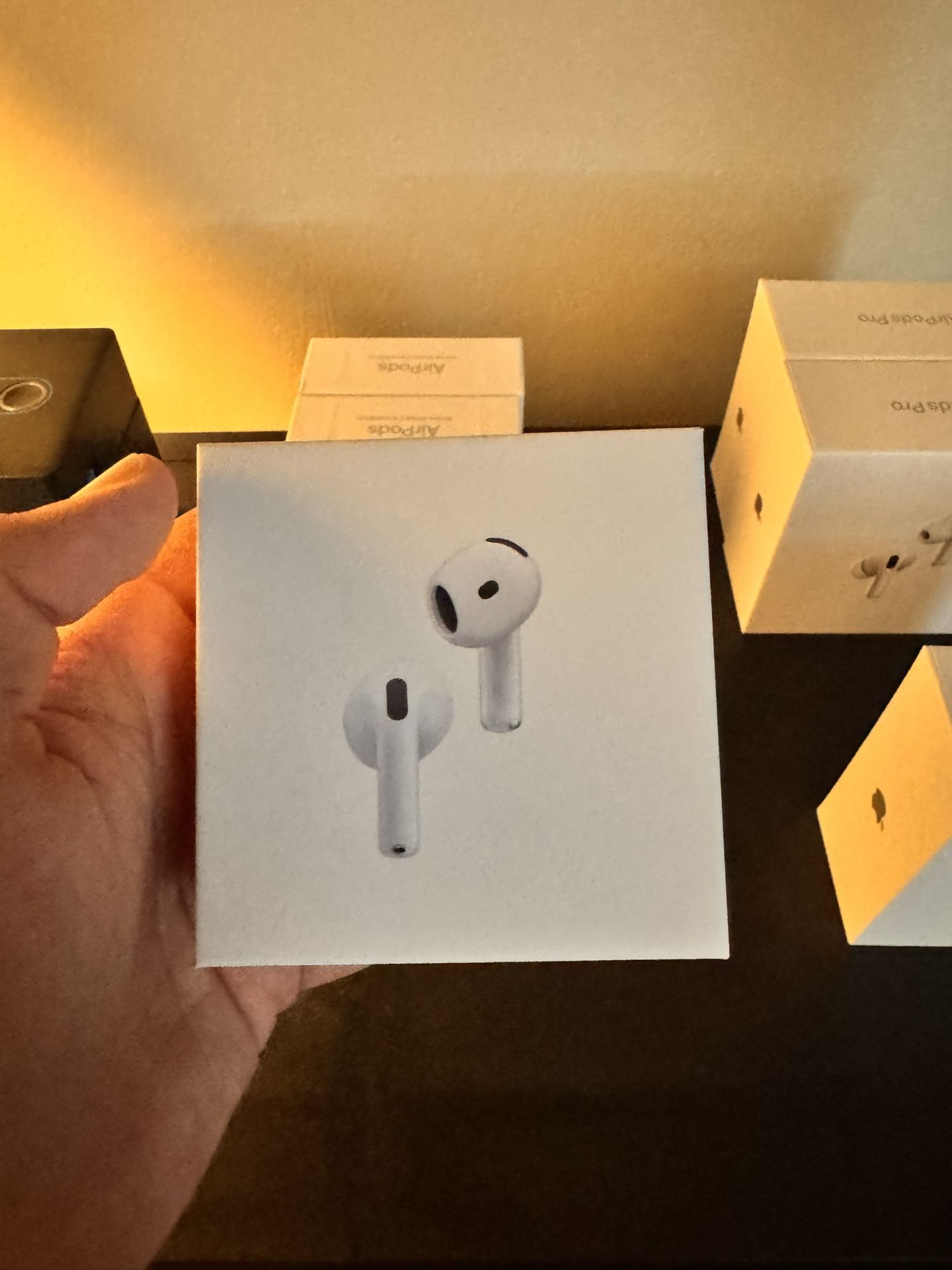 Airpods 4