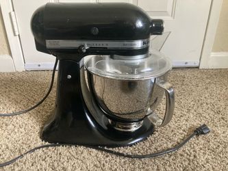 Artisan® Series 5 Quart Tilt-Head Stand Mixer - Onyx Black
