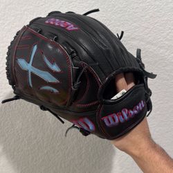 Wilson B23 A2000 Series Glove 12 Inch USED (Throw Me An Offer)