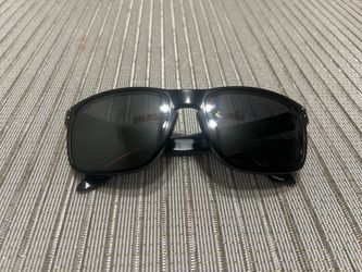 Oakley Holbrook
