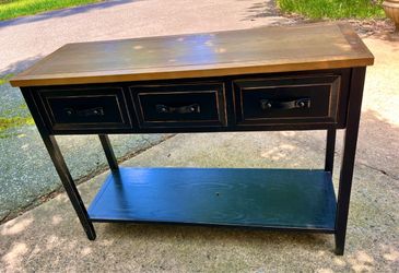 Gorgeous Wooden Desk