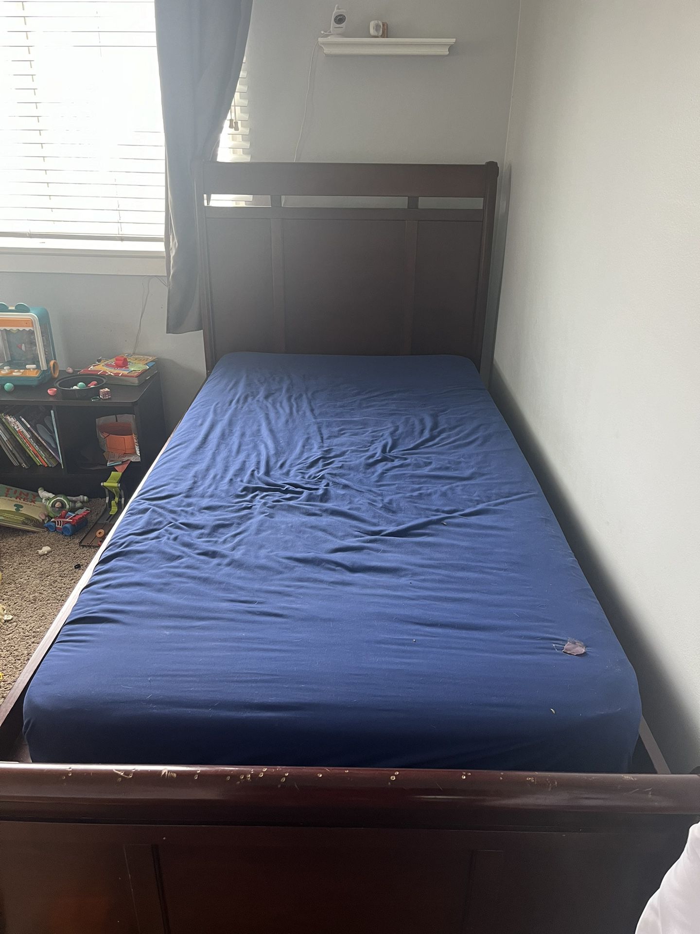 Wood Frame Twin Bed And Mattress