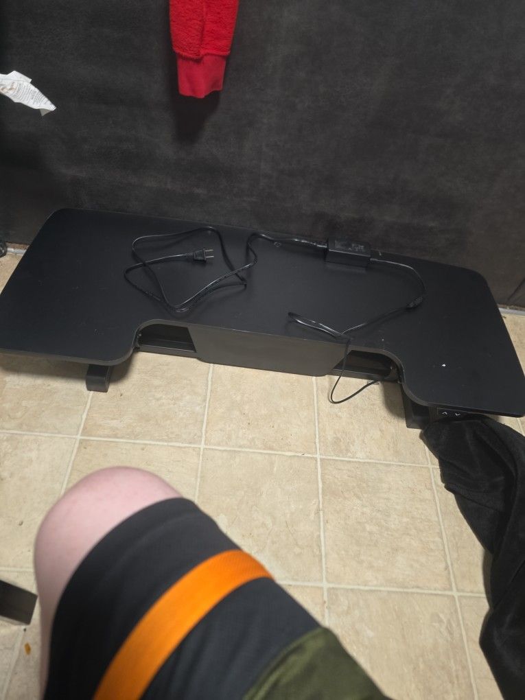 Automatic Standing Desk