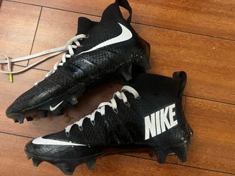 Nike untouchable cleats  6 1/2