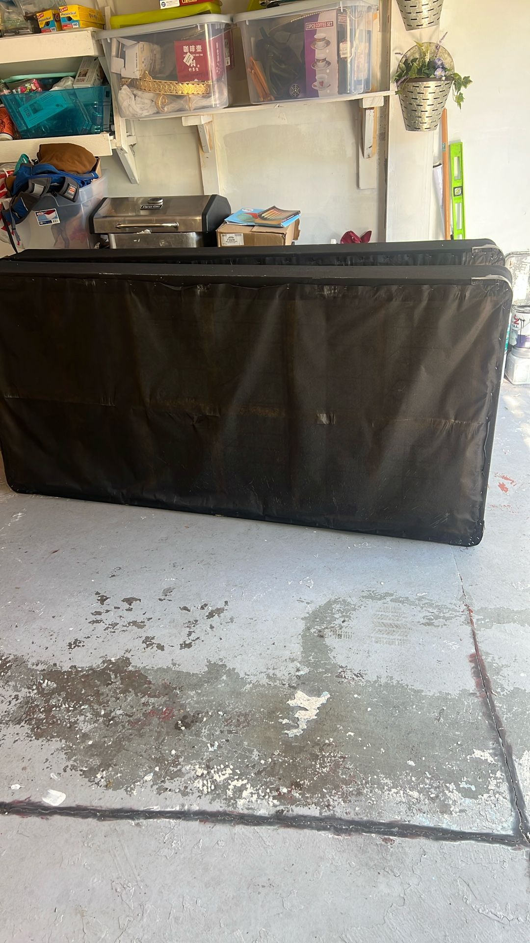 2 Clean Box Springs