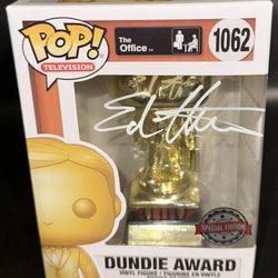 ED HELMS SIGNED FUNKO 1062 ANDY BERNARD 1061 PSA/DNA