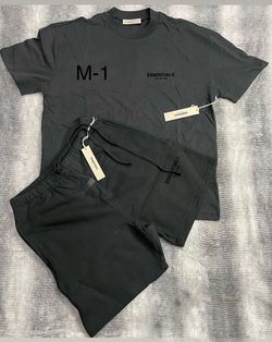 Essentials set black M