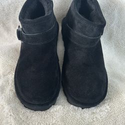 women’s bearpaw booties