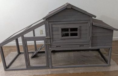 NEW COOP IN BOX